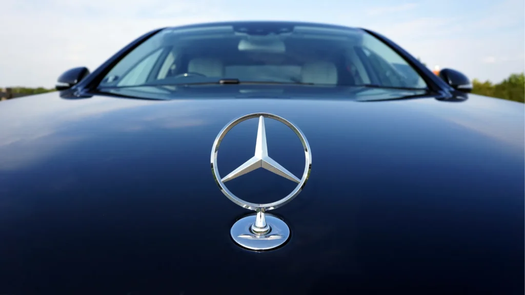 samochód marki Mercedes